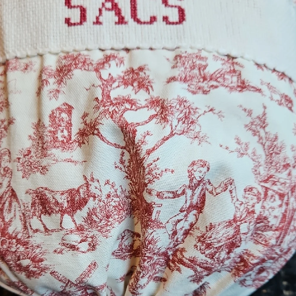 Vintage Elegant Red Cream Toile De Jouy 18 Inches Hanging Plastic Bag Holder